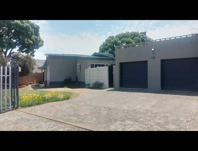 4 BEDROOM HOUSE FOR SALE IN GREENHILLS